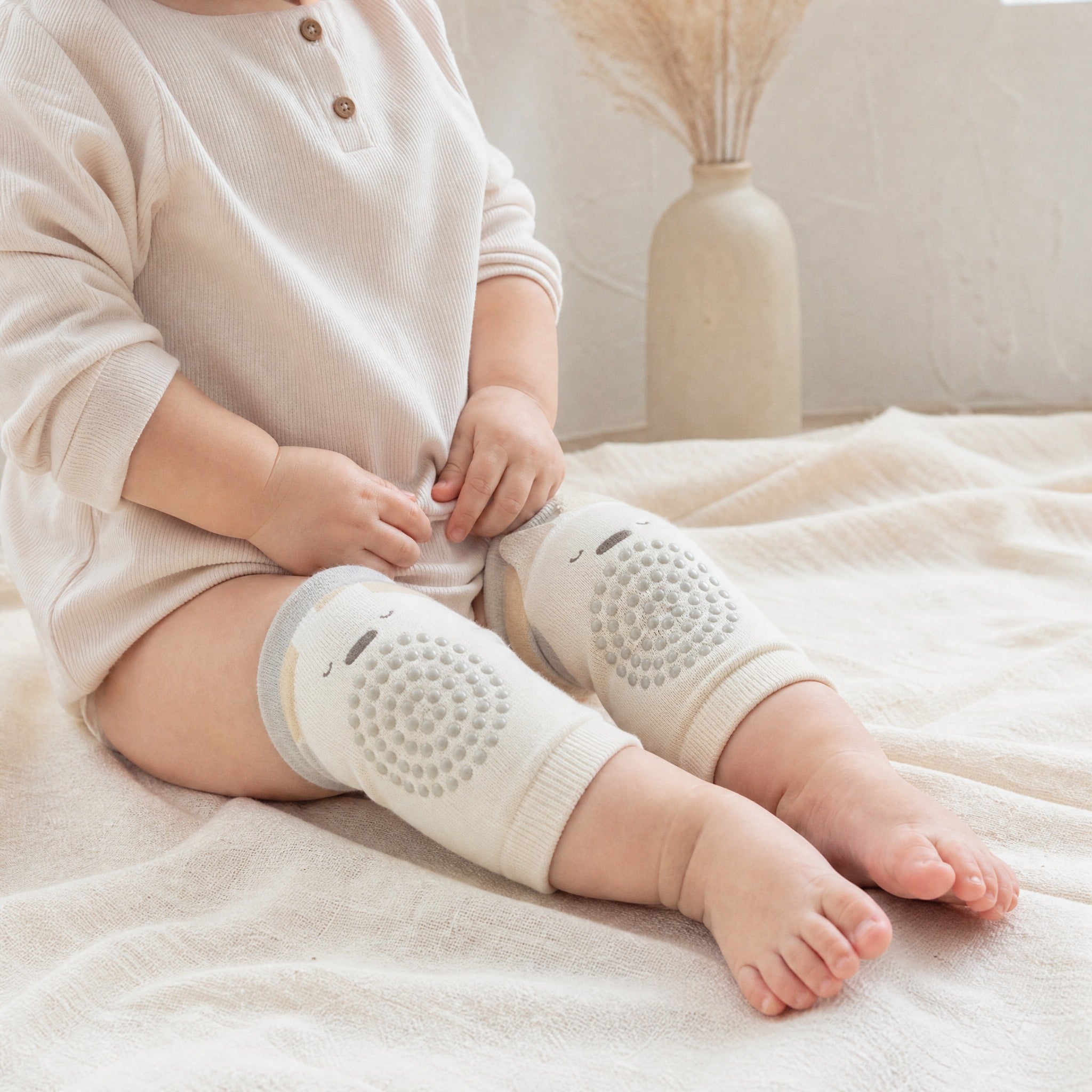 Baby Knee Pads – Anti-Slip Crawling Protectors, Soft Cartoon Nursery Essentials